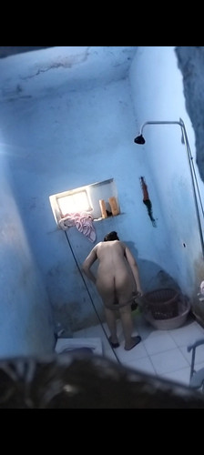 HiyFzoQ.md.jpg